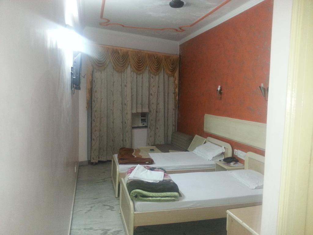 Hotel Royale Paradise Noida Cameră foto
